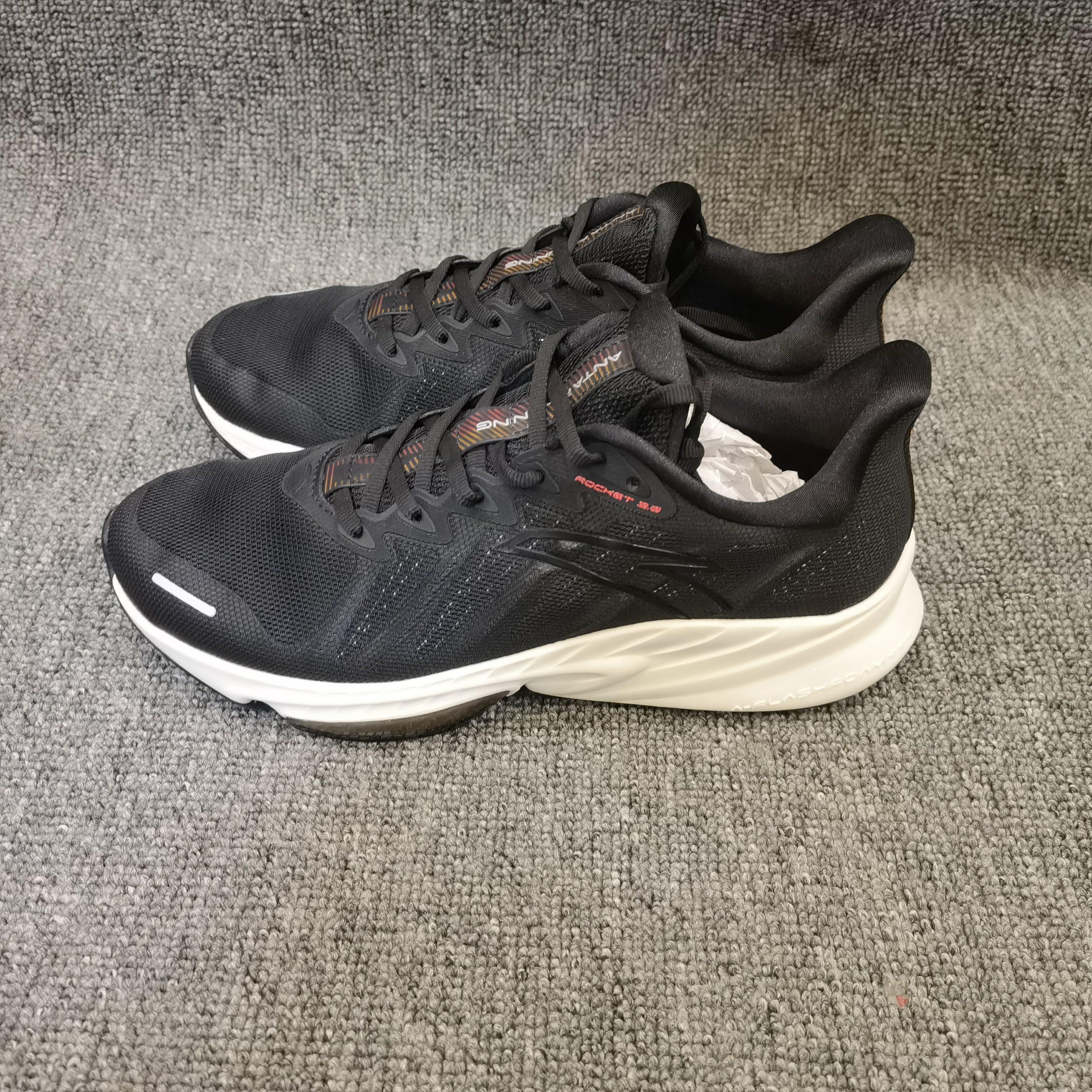 哥哥安踏火箭跑步鞋男2022冬季新款缓震防滑跑步鞋