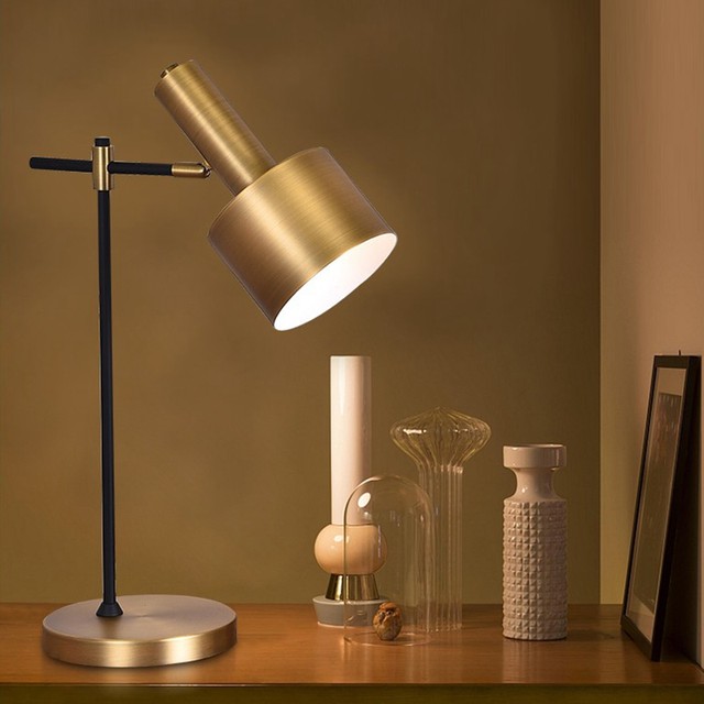Modern Scandinavian study and work study lamp bedroom bedside cabinet office extravagant personality simple light golden metal table lamp Modern Scandinavian study and work study lamp bedroom bedside cabinet office extravagant personality simple light golden metal table lamp