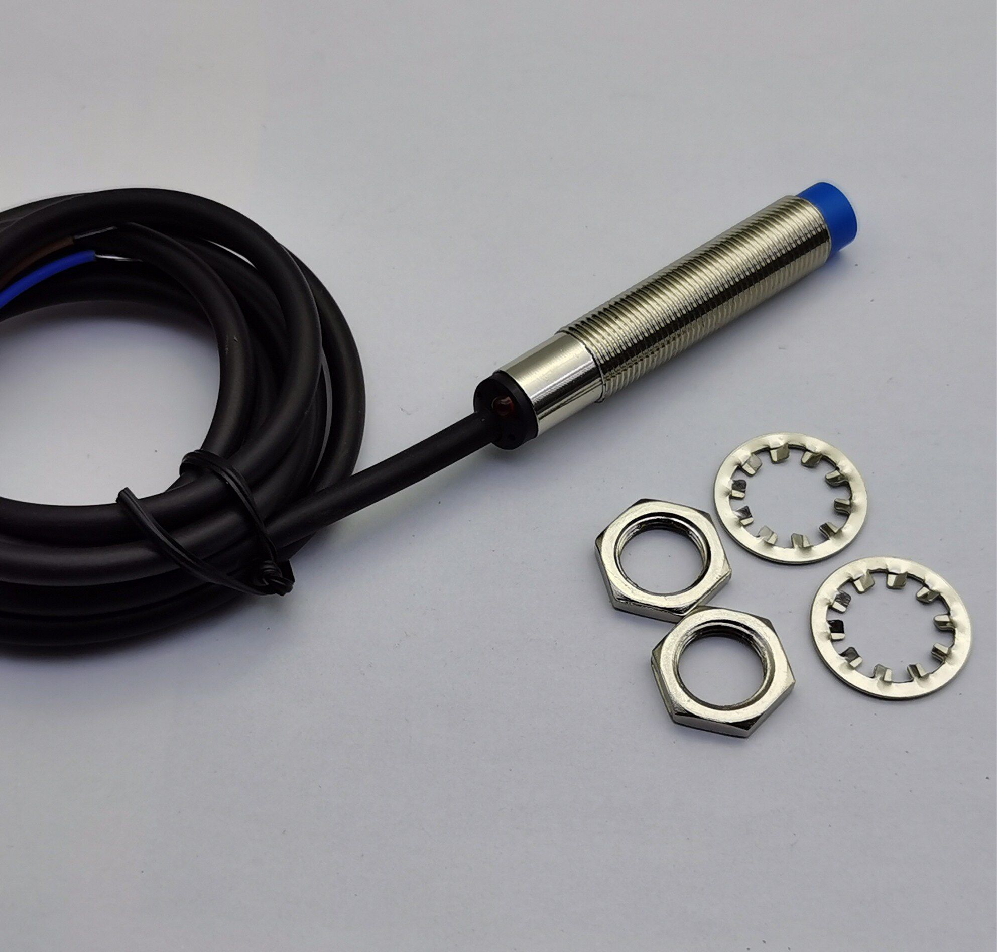 精品优质线缆加粗耐用电感开关lj12a3-4-jdz两线感应开关