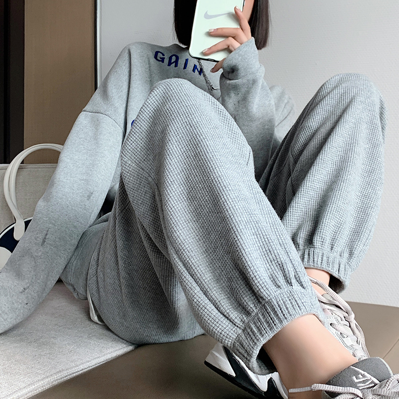 华夫格运动裤女春秋2021新款秋冬加绒灰色hiphop休闲宽松爆款卫裤