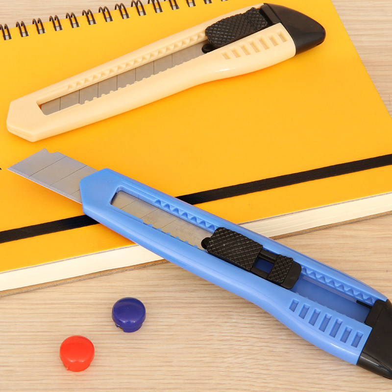 美工刀纸刀得力锁定钛合金伸缩金属小刀快递小号美工刀