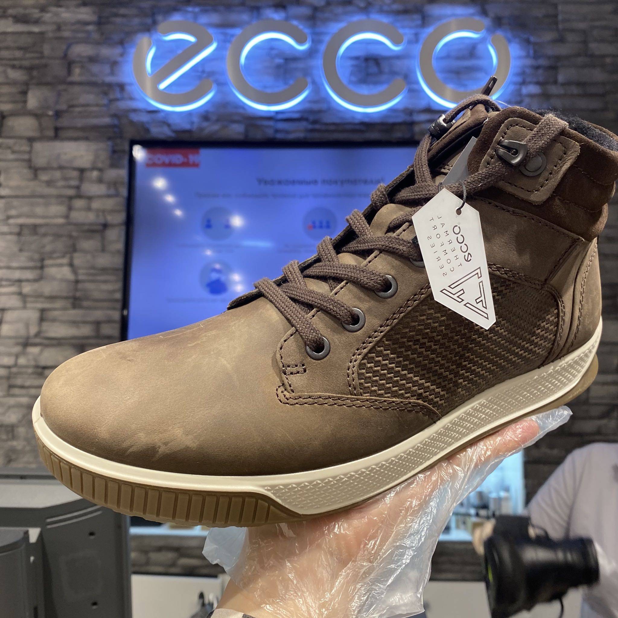 ecco爱步2020新款秋冬男士舒适百搭休闲高帮高帮鞋