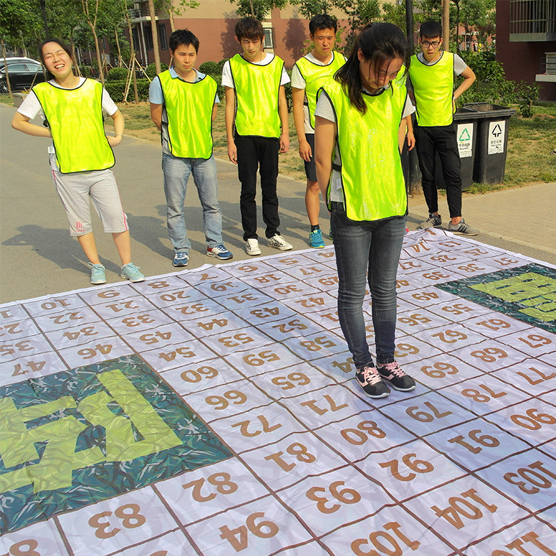 雷阵久拓穿越突破雷阵图团队游戏素质拓展培训训练感统训练器材