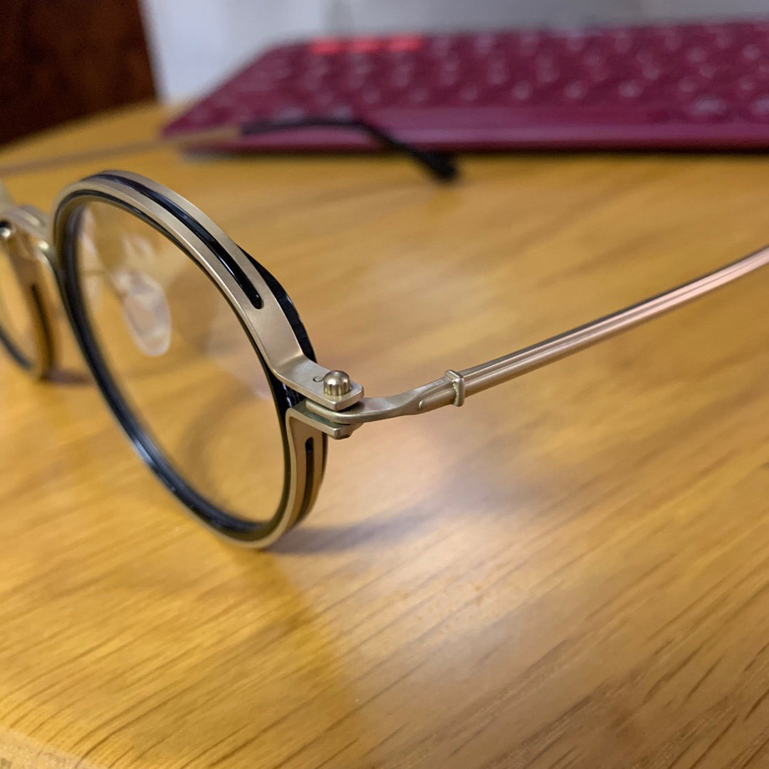 扫黑款眼圆形蓝光纯钛架tavat近视镜框雷同风暴眼镜架