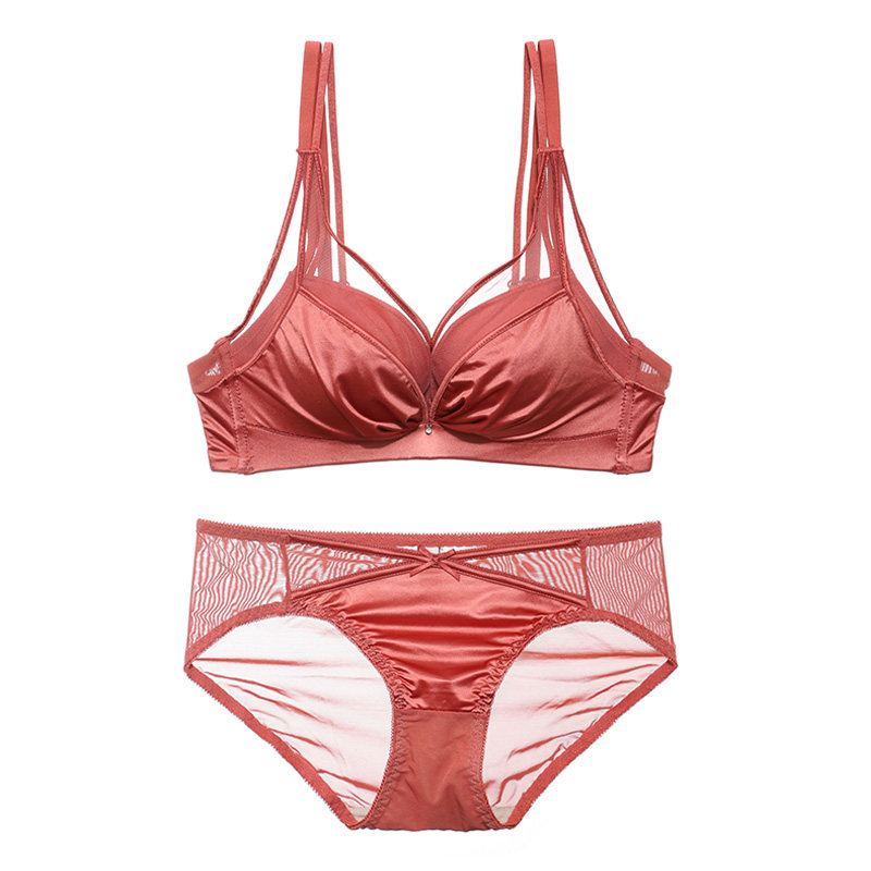 维妮芳小胸聚拢内衣加厚侧收副乳调整型上托胸罩文胸套装