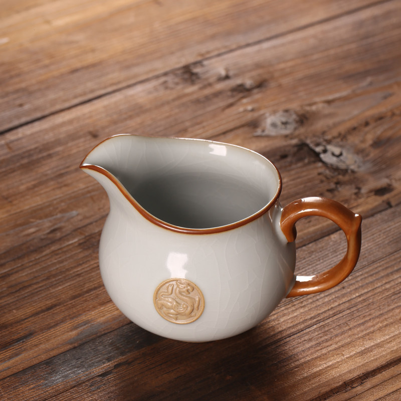 熹言月白汝窑公道杯开片可养家用茶海陶瓷功夫公道杯