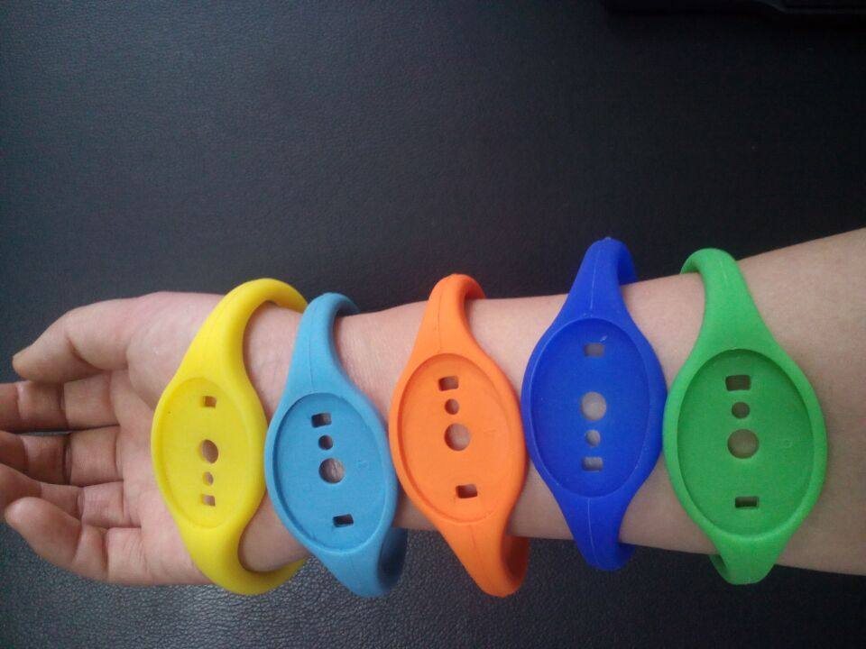 2018热销桑拿洗浴中心游泳馆硅胶手牌耐高温瑜伽手环桑拿手牌