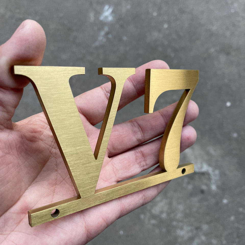 不锈钢实心字背发光背景墙logo钛金金字仿古定制广告牌