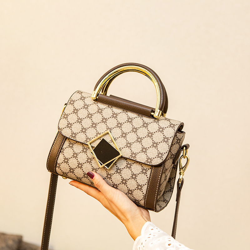 大牌女包2021新款时尚韩版百搭小包包包洋气女士包袋