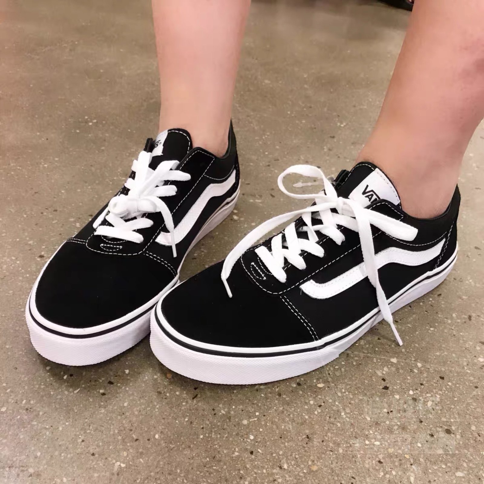 纽约女生鞋直白板黑白经典款低童女沐沐款大单鞋