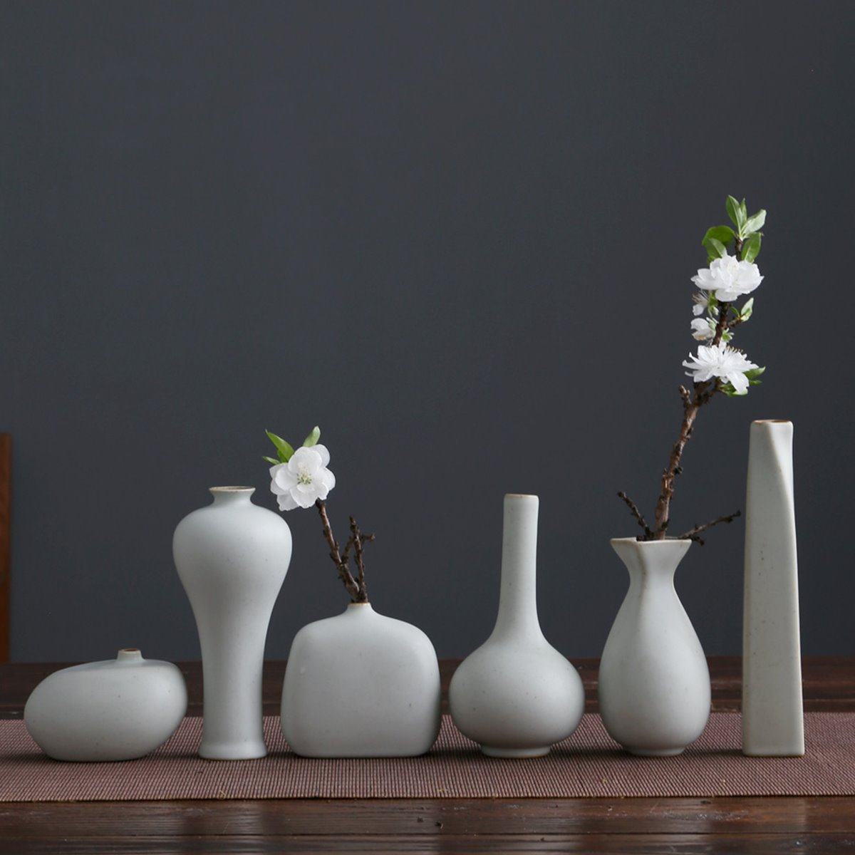 景德镇汝窑花瓶小花陶瓷白陶瓷禅意中式经典摆件音乐枕