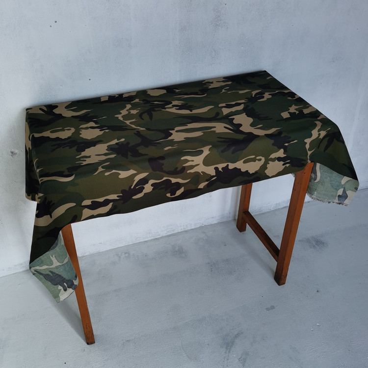 迷彩加厚涤卡加工桌布幼儿园户外活动布布料布料装饰海绵垫