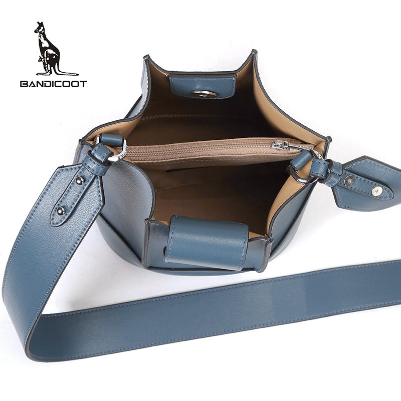 bandicoot袋鼠水桶包女2020新款 时尚简约宽肩带单肩斜挎包女小包