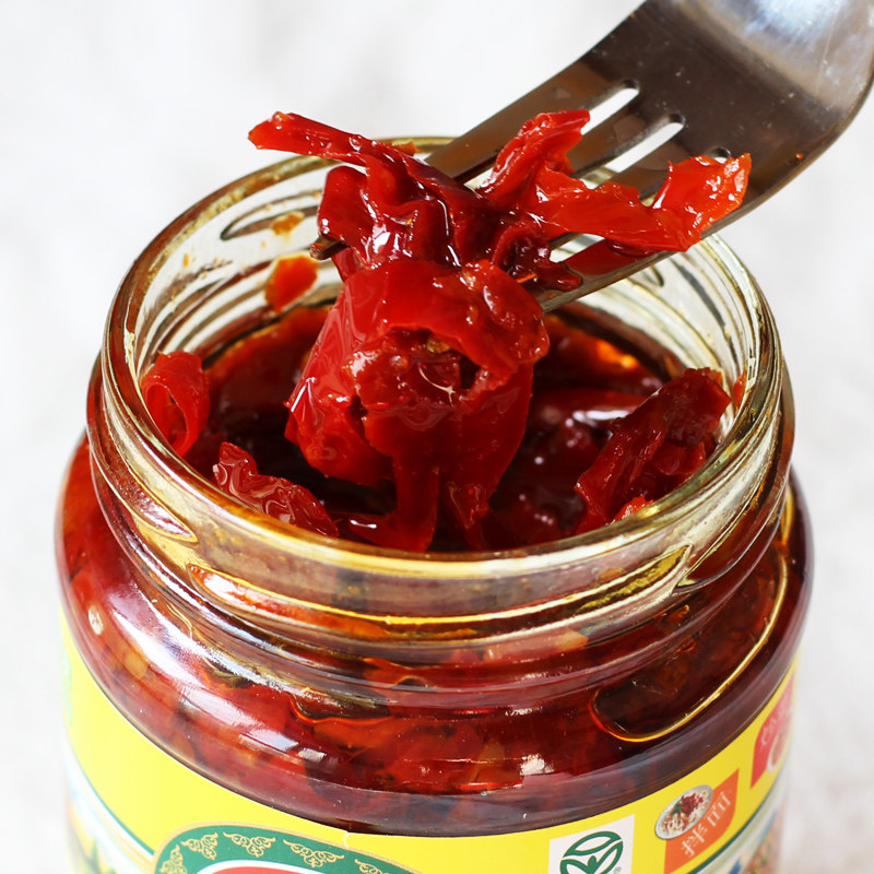 新疆西尔雪莲辣椒丝包辣椒酱微辣包邮下饭辣椒酱