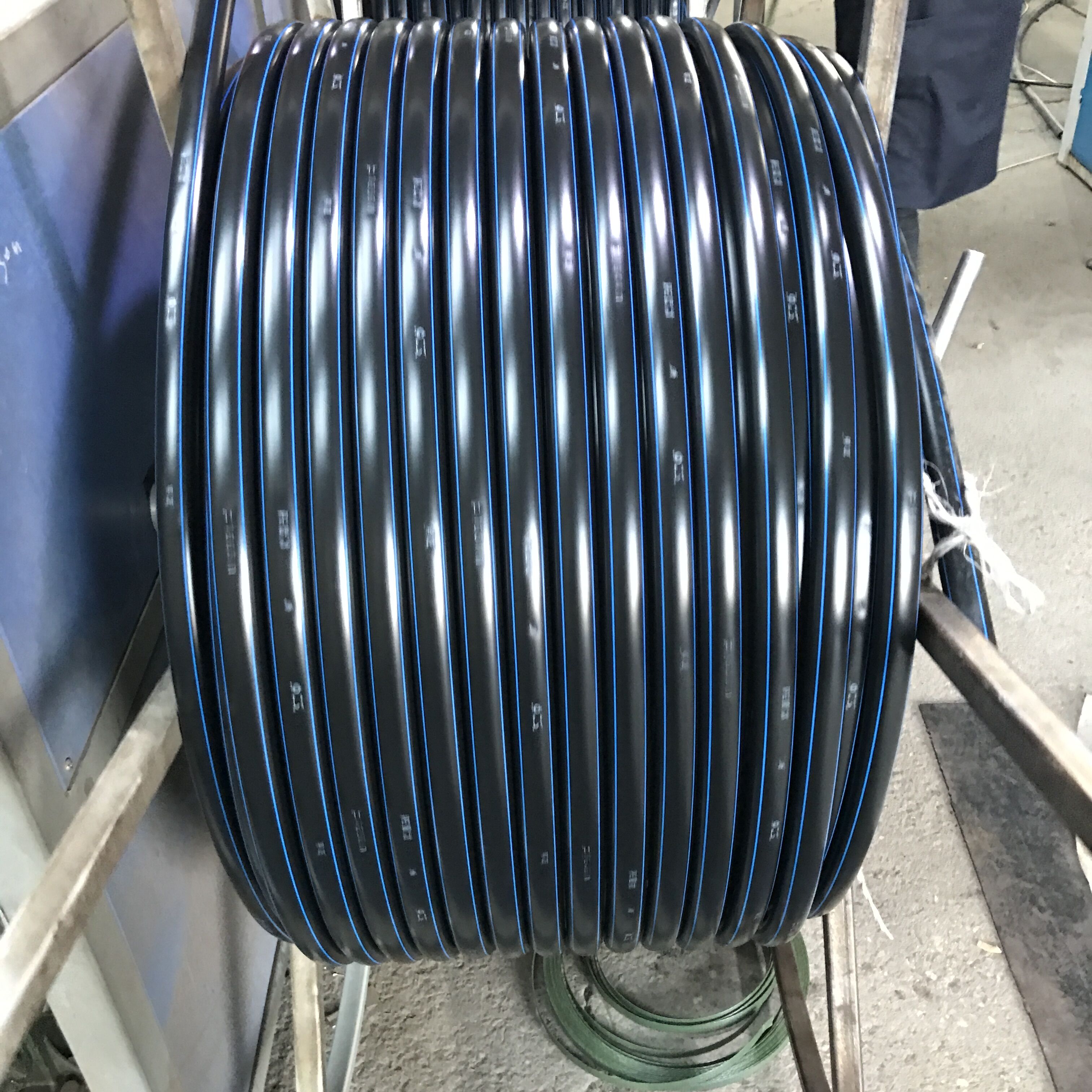 滴灌设备20毛温室灌溉pe主管大棚微喷pe毛管