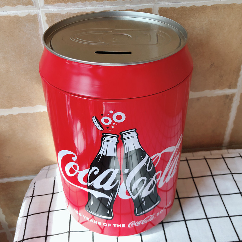 超大号可口可乐弧形瓶诞生100周年存钱罐铁盒糖果收纳桶生日礼物