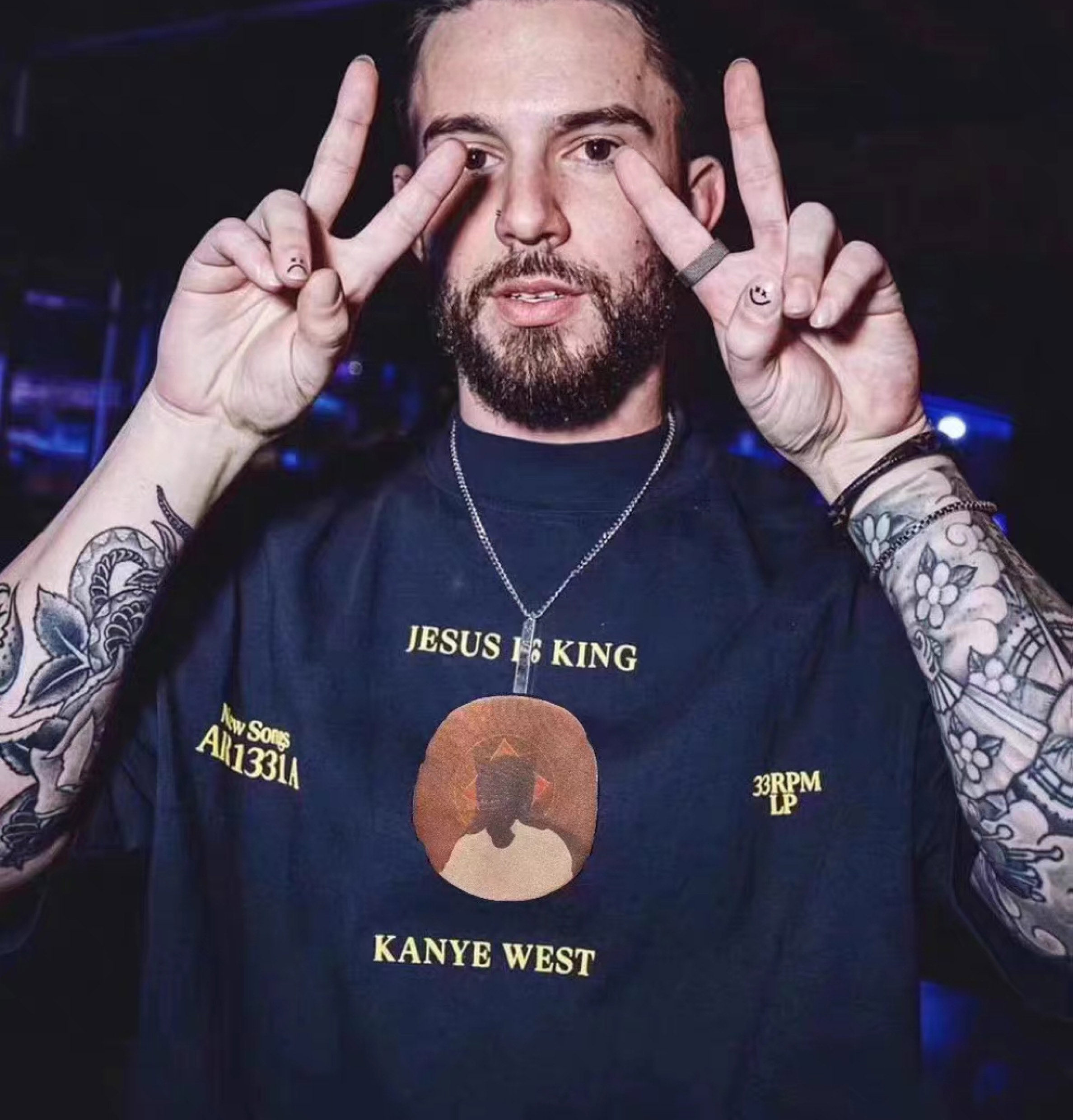 热销jesusisking侃爷kanyearchangel圆领短袖天使t恤