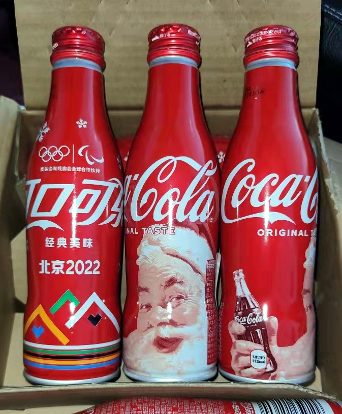 可口可乐北京2022年冬奥会纪念进口2021圣诞老人铝瓶雪花碳酸饮料