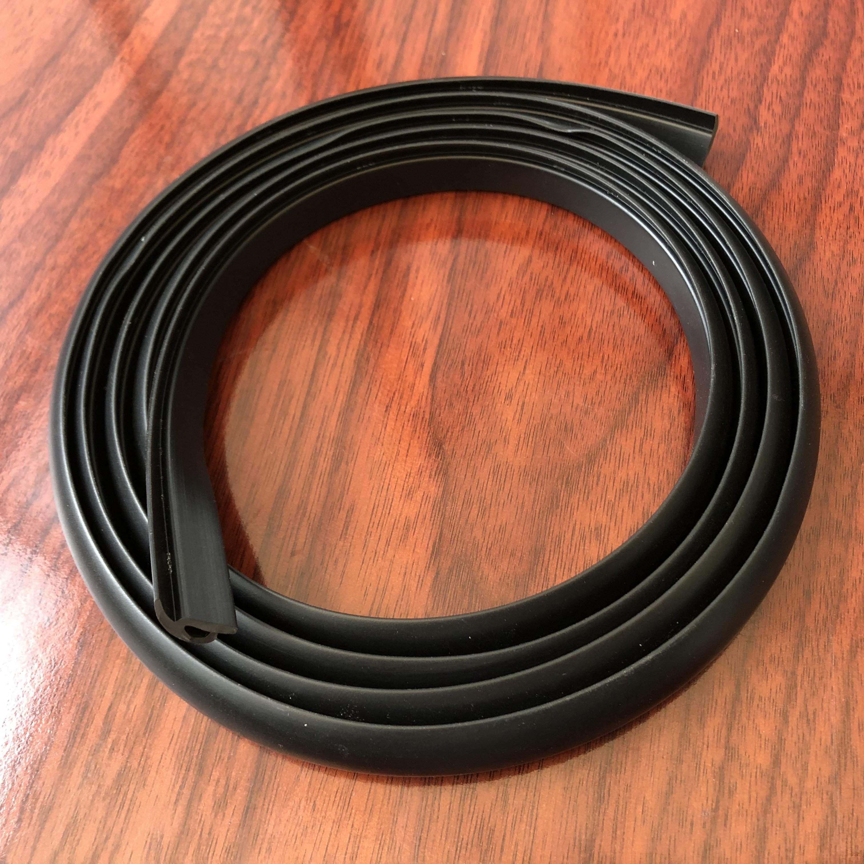 奇瑞a3前挡风玻璃下挡板胶条前挡风装饰板密封条