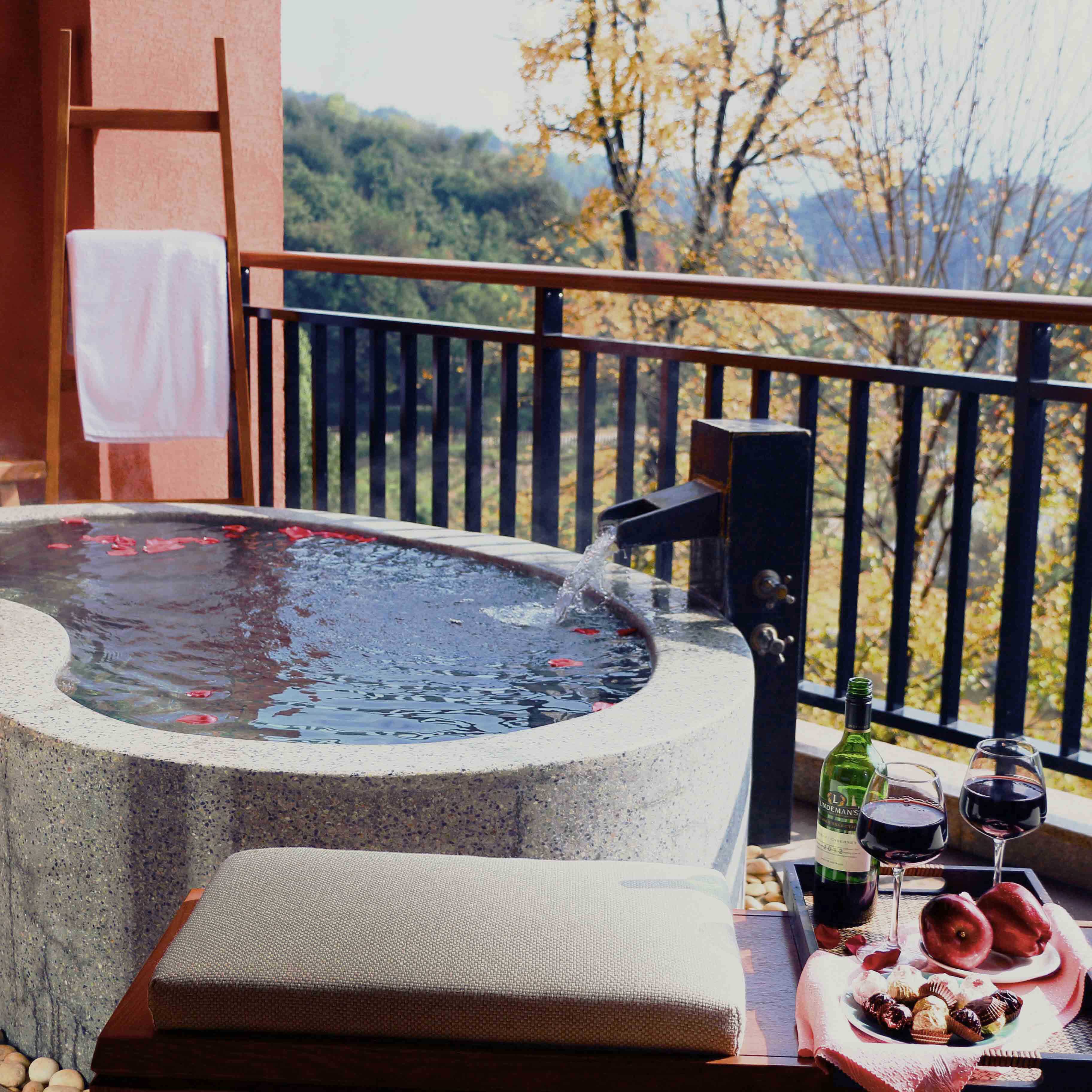 休闲度假赤壁春泉度假温泉酒店双人套餐早餐门票境内酒景套餐