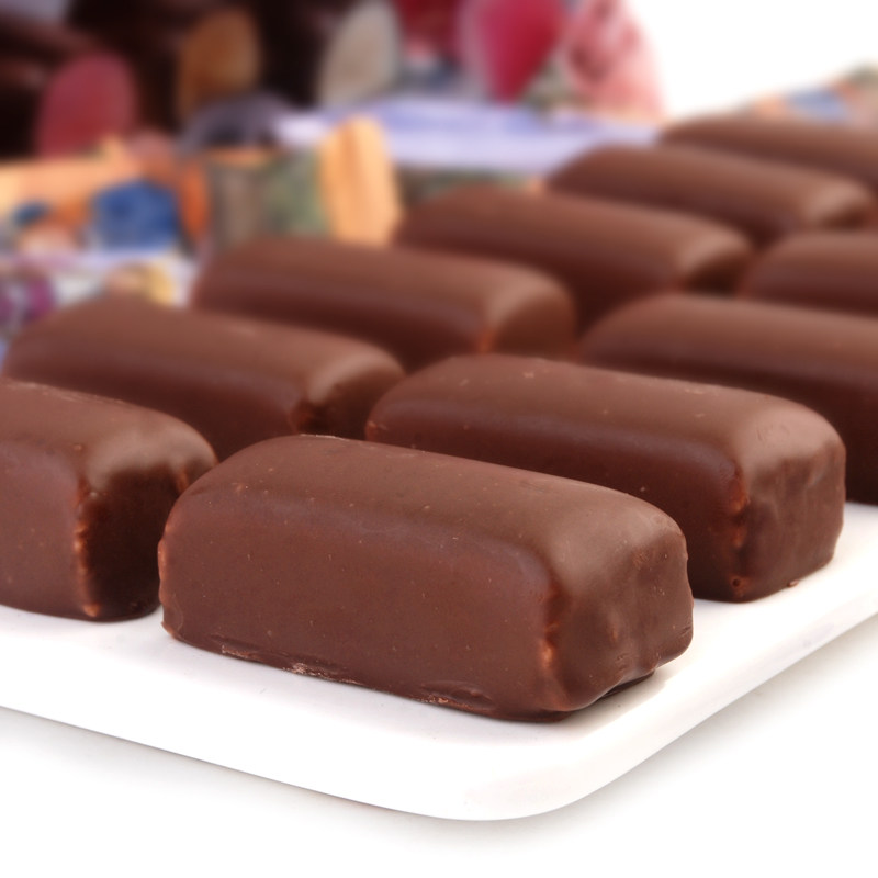 俄罗斯进口 果味什锦巧克力夹心糖 多种口味水果味夹心糖果500g