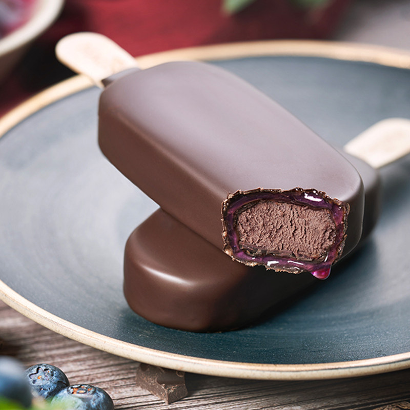 72g冰淇淋蓝莓巧克力心酱层流双重雪糕梦龙冰淇淋