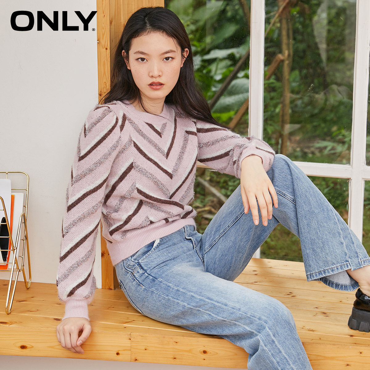 only冬季新款宽松松显圆领菱形撞色螺纹袖短毛针织衫