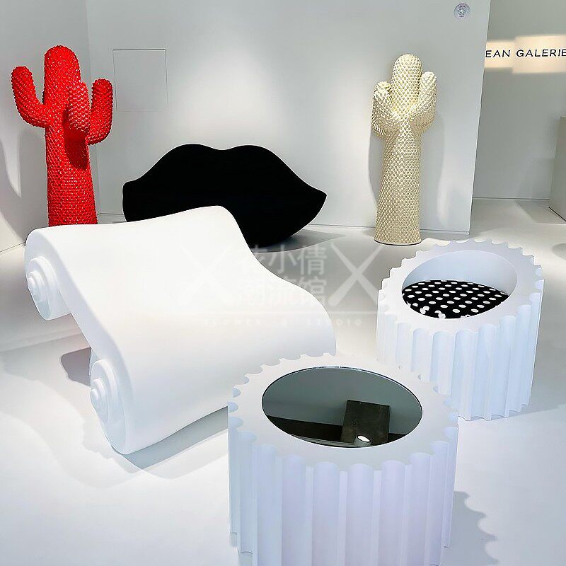 仙人掌落地摆件玻璃钢雕塑户外商场家居美陈装饰网红潮流周边摆设