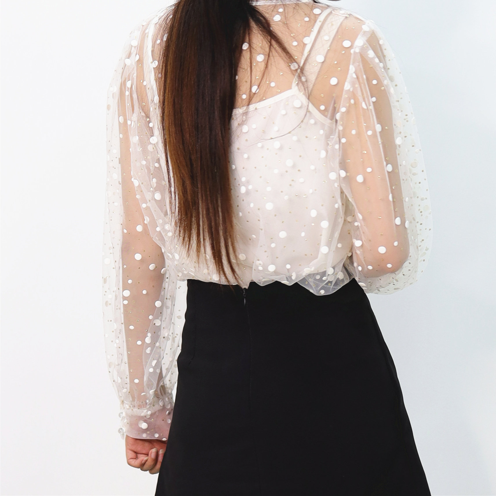 进店购买fashion 秀场立即购买0689元发货地:广东 广州包邮0689.