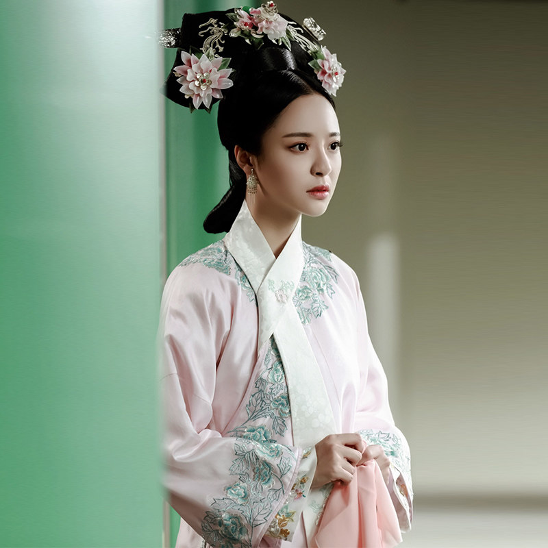 古装影视还珠格格小燕子同款清朝格格皇后妃子服满民族服装