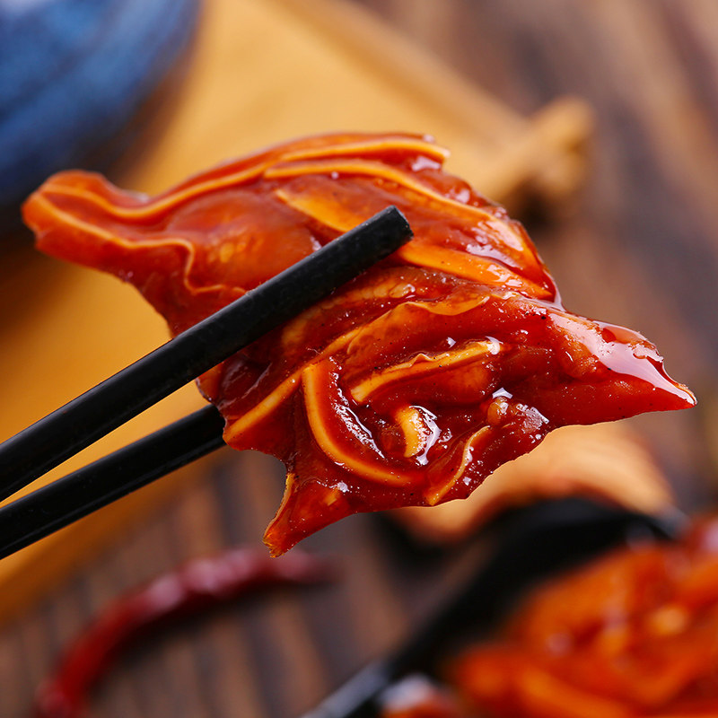 猪耳久久麻辣500g香辣耳朵尖耳片卤味零食肉制品猪肉类