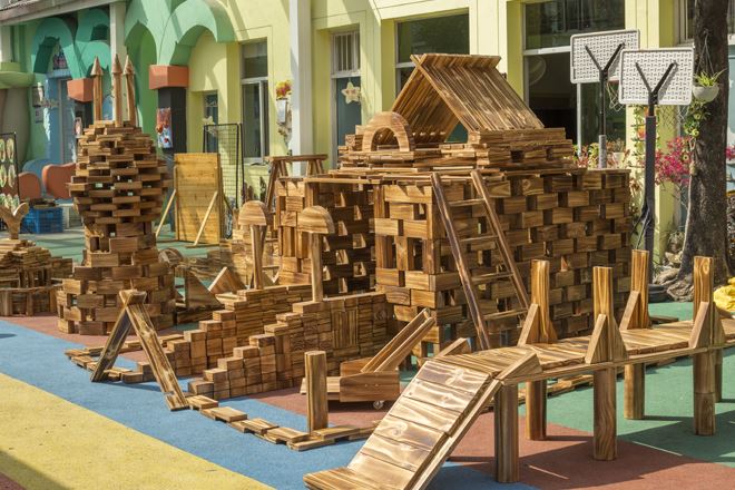 积木幼儿园户外室外碳化木炭建构区材料实心木质塑料积木