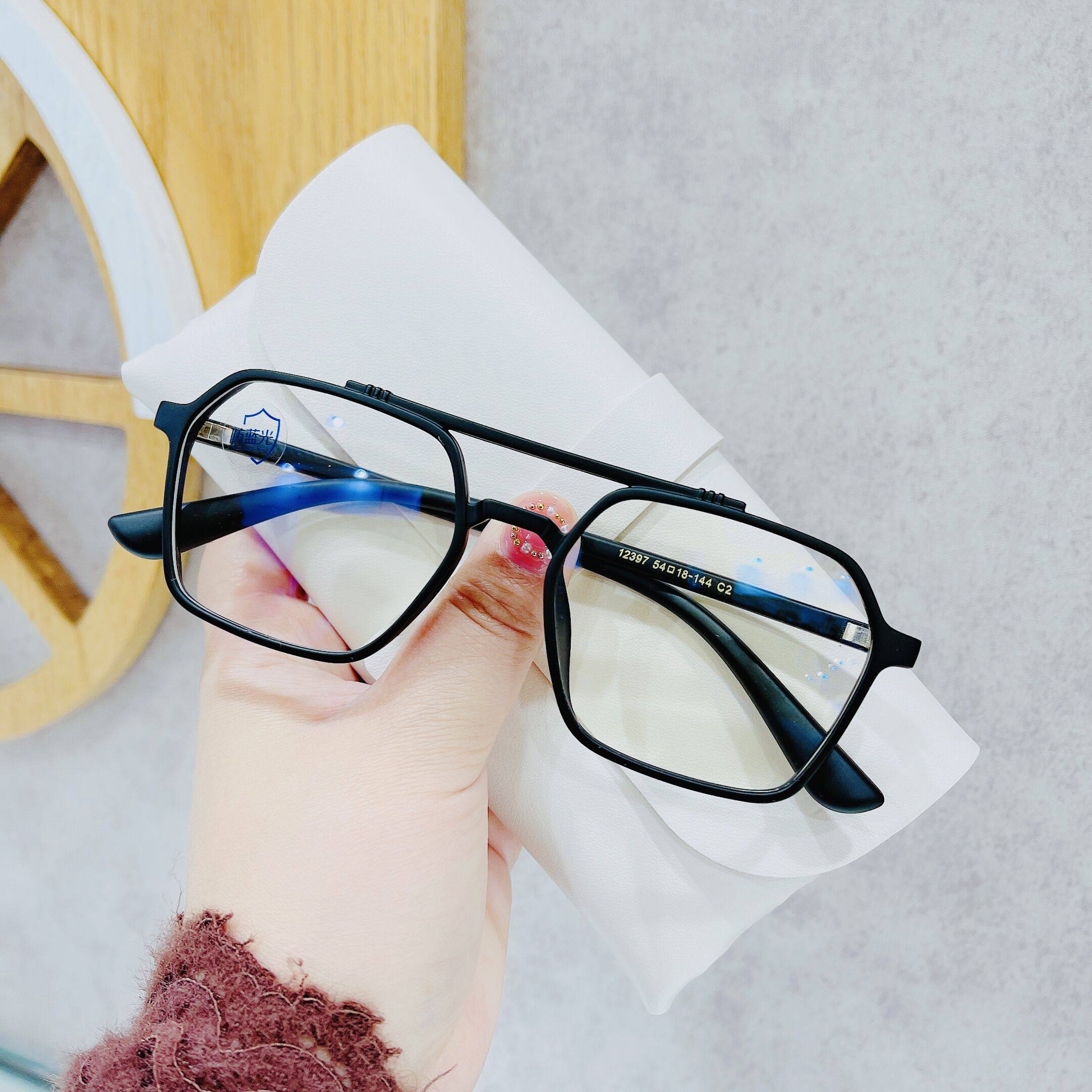 近视平面镜大脸男士眼睛变色平光近视眼蓝光防辐射眼镜架