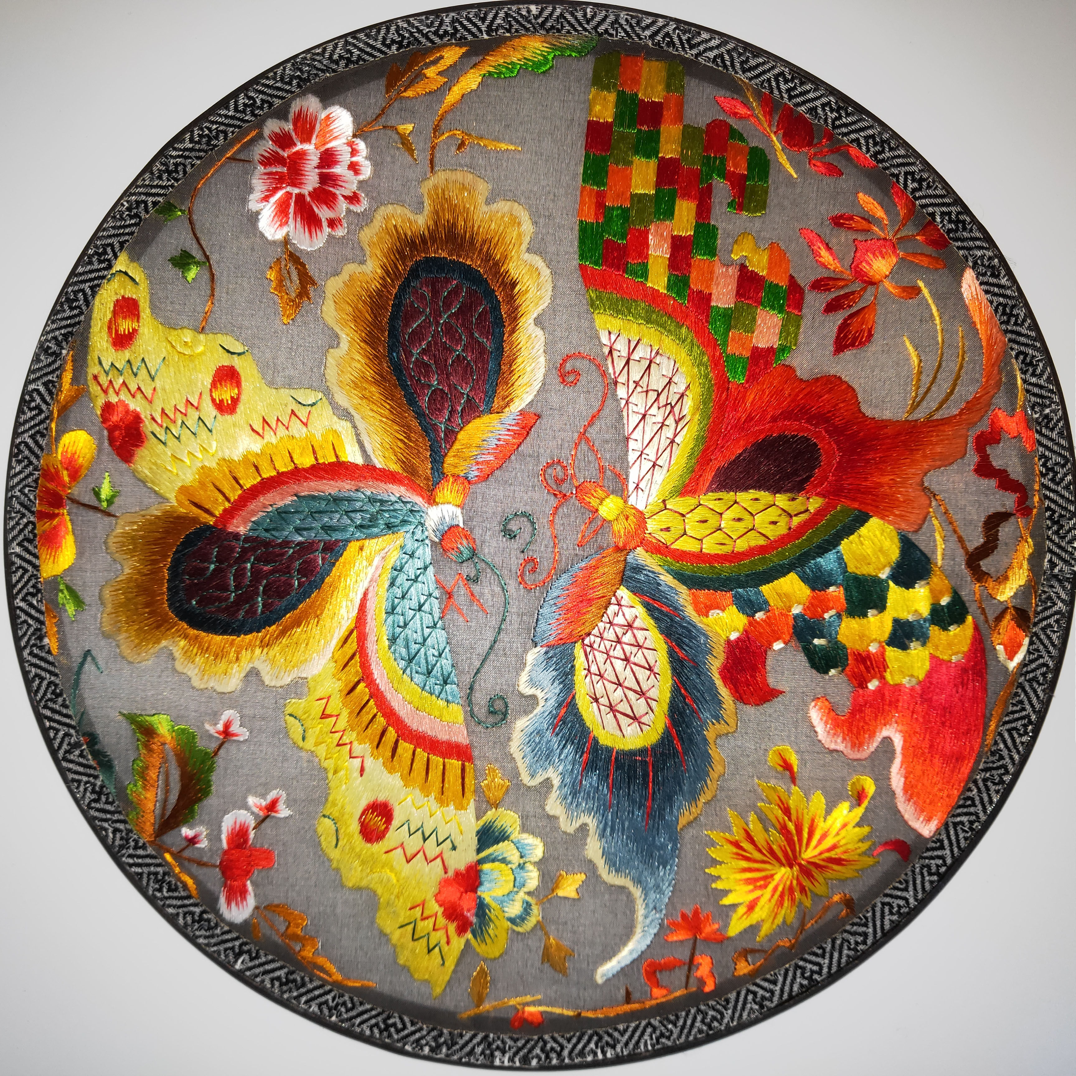 苏绣双面团扇子纯手工刺绣真丝牡丹中国古风成品摆件苏州刺绣礼品