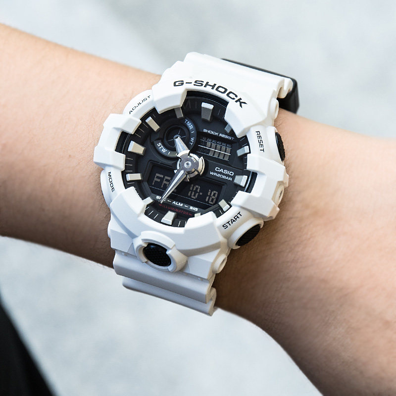 卡西欧手表男g-shock星球大战白武士未来战士石英表ga110mw-7