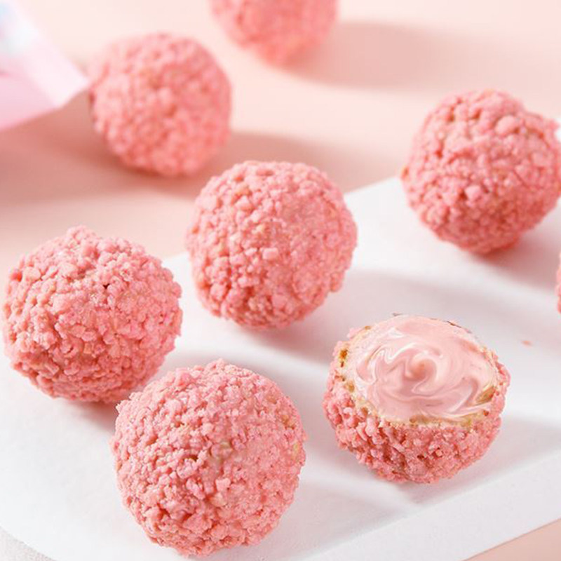 零食樱花樱花草草莓爆浆曲奇小丸子网红爆款巧克力夹心饼干