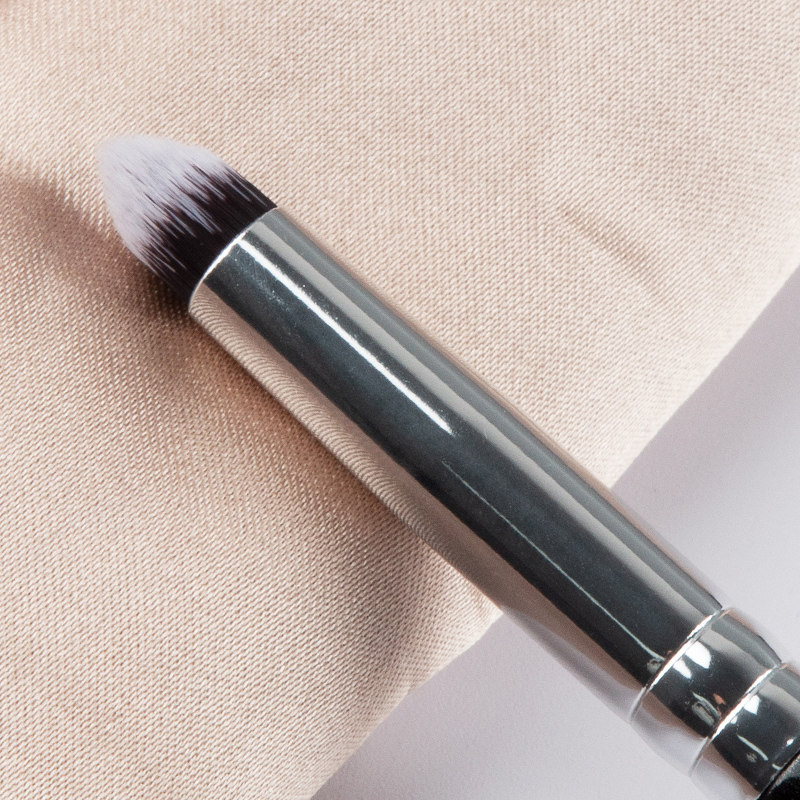 beili明玉系列卧蚕刷小眼影细节眼睑线条提亮化妆刷