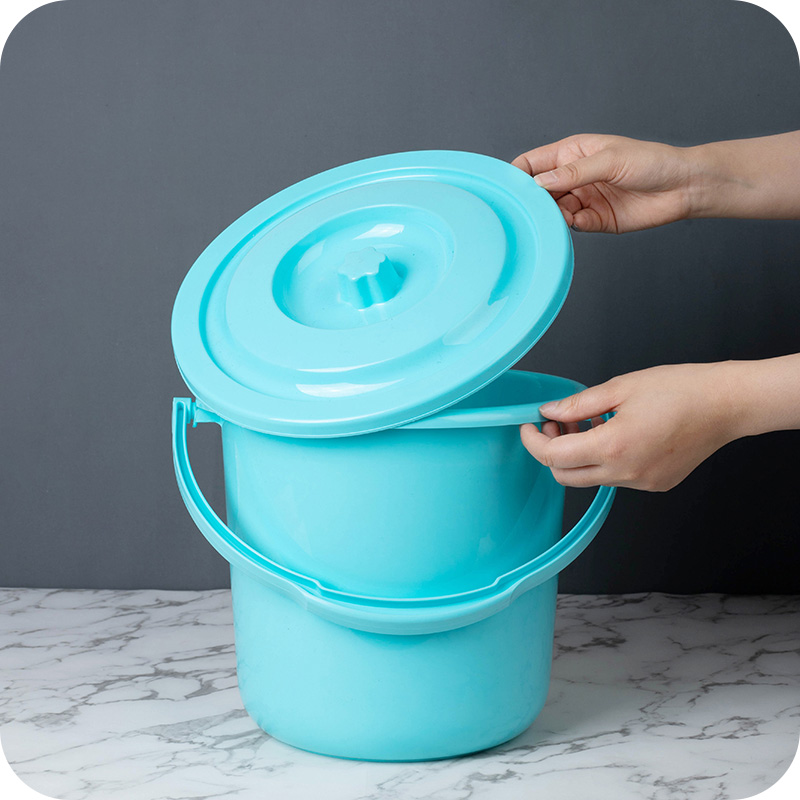 水桶小水塑料小号家用提水桶装桶装水加厚彩色水桶