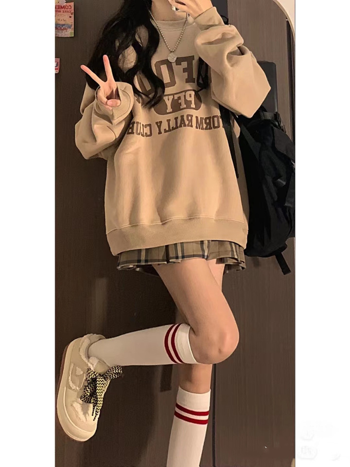 秋冬甜酷女孩穿搭学院风洋气减龄韩系复古加绒卫衣百褶裙两件套装