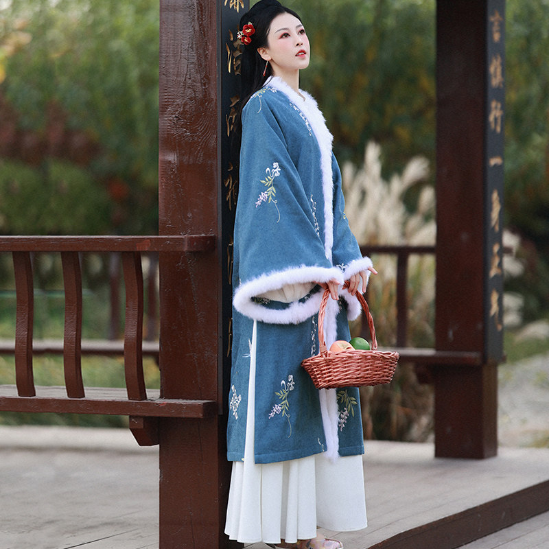 十一西楼别序明制对襟长袄女冬汉日常可穿汉元素汉服