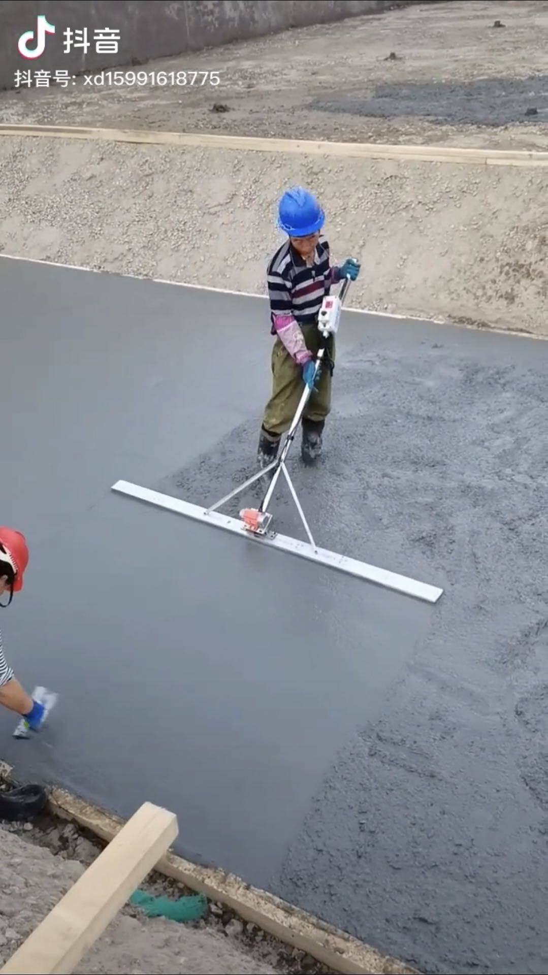 小靳装修杠大小刮找平回填家地坪地暖水泥平尺平地机