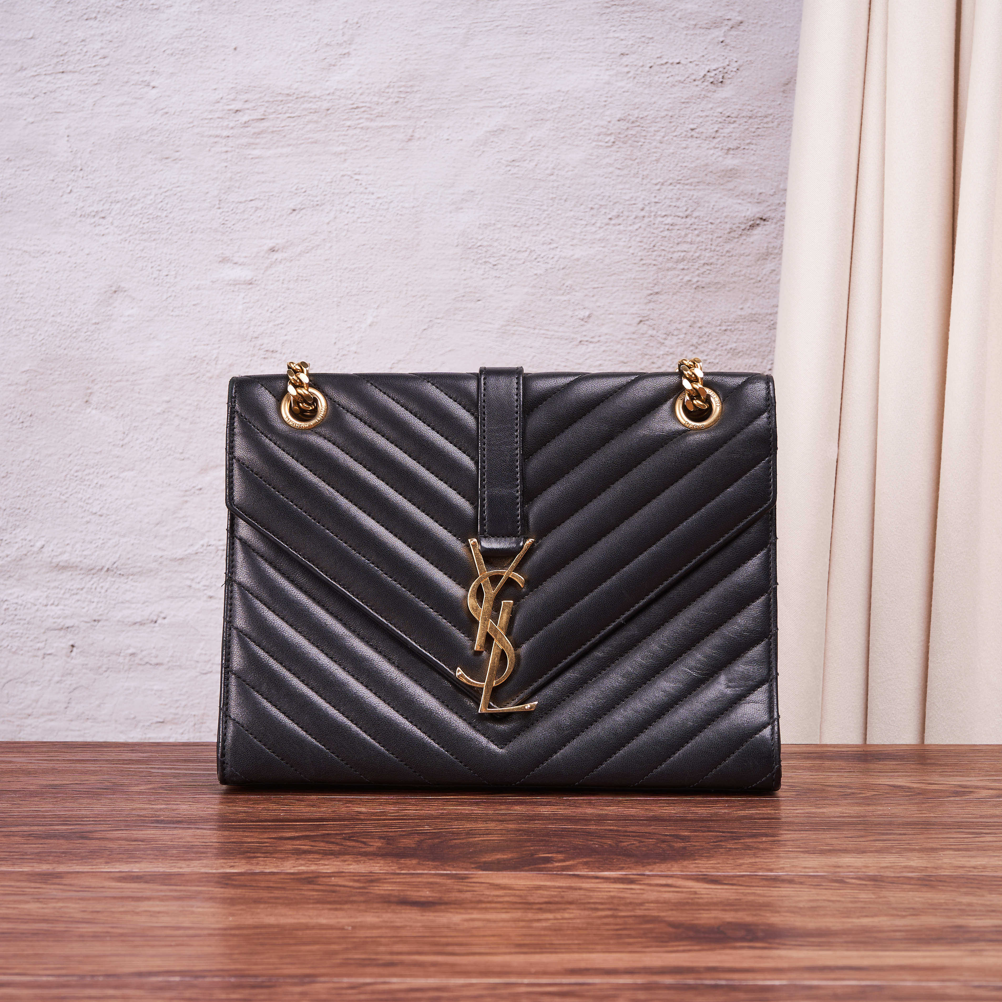 临时saintlaurent圣罗兰邮差中号单肩公价18400女士包袋