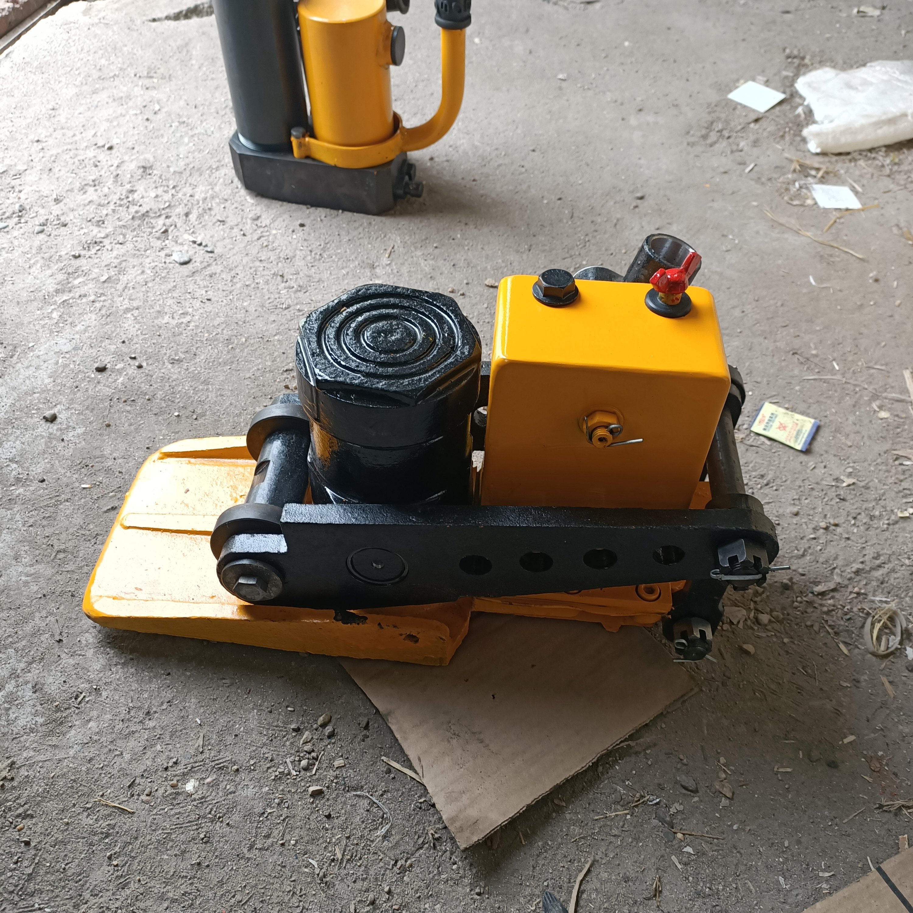 液压轨道起顶机20吨起道机现货供应yqd-200型钢钢轨顶高机其他机械