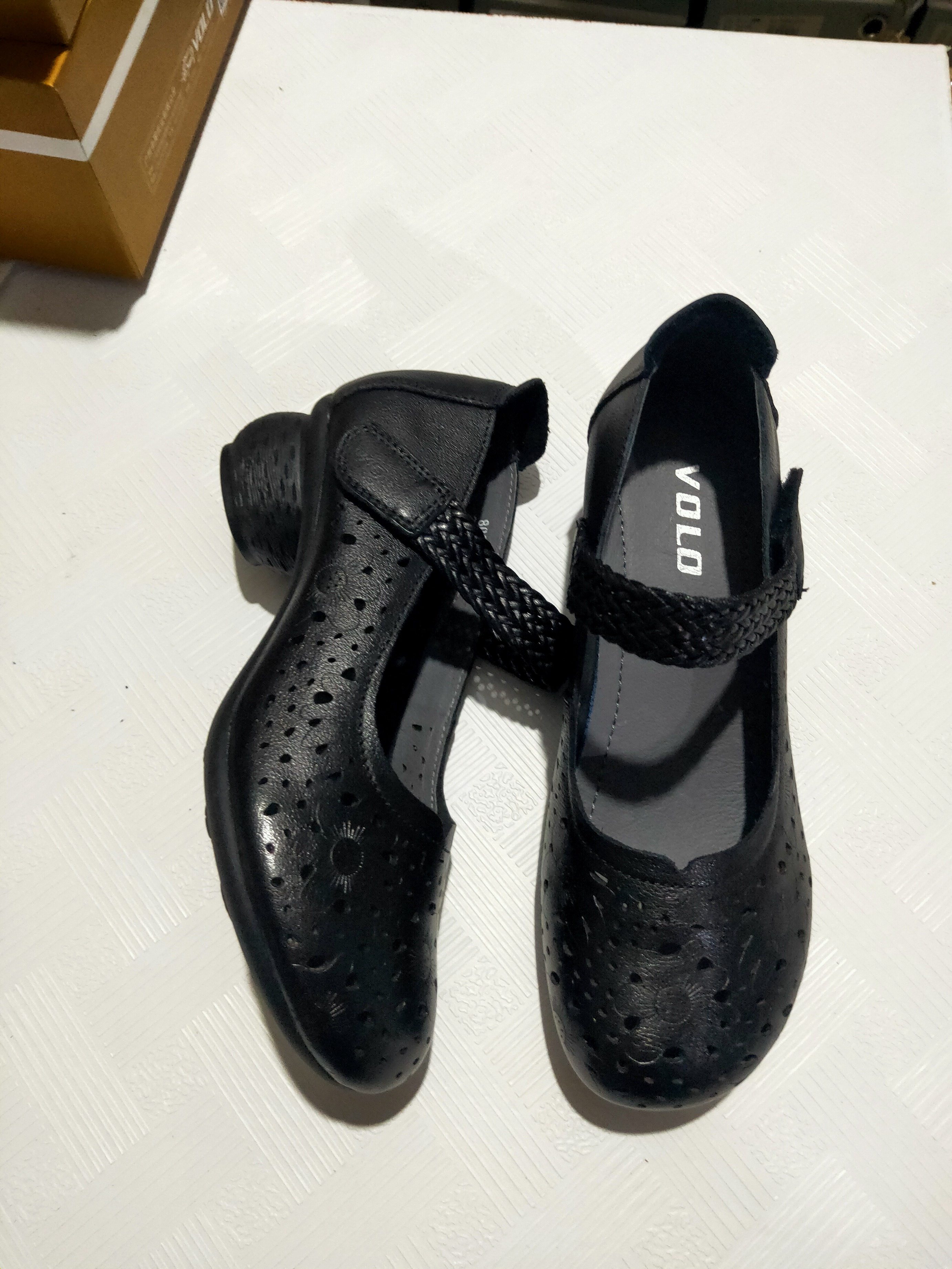 单鞋volo犀牛春季新款系带牛皮皮鞋防滑平底单鞋