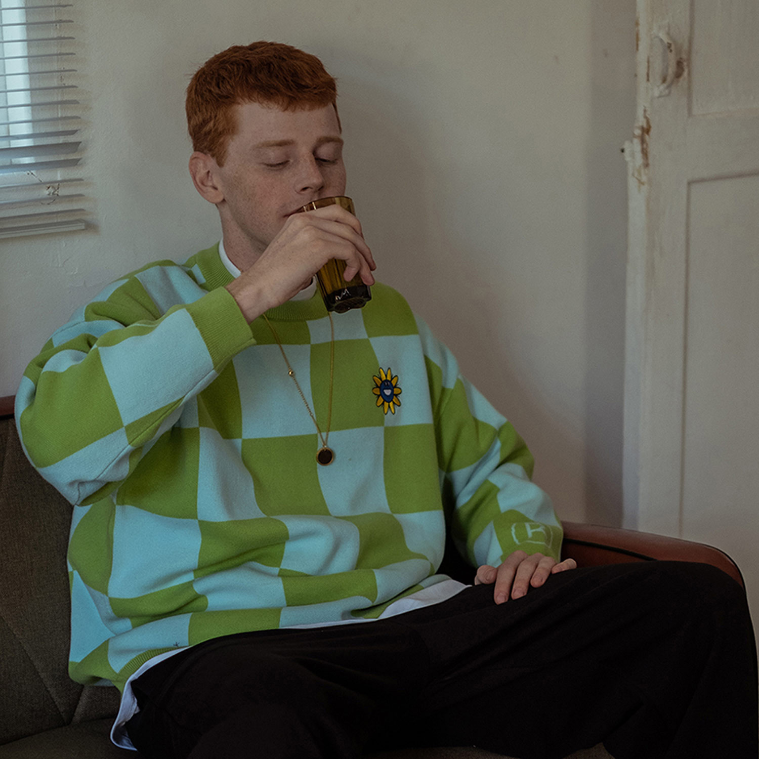 WARMTREES向日葵绣花棋盘格圆领毛衣 春季