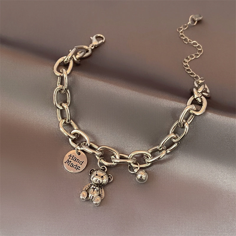 小熊手链女夏网红2022年新款ins小众设计个性手链