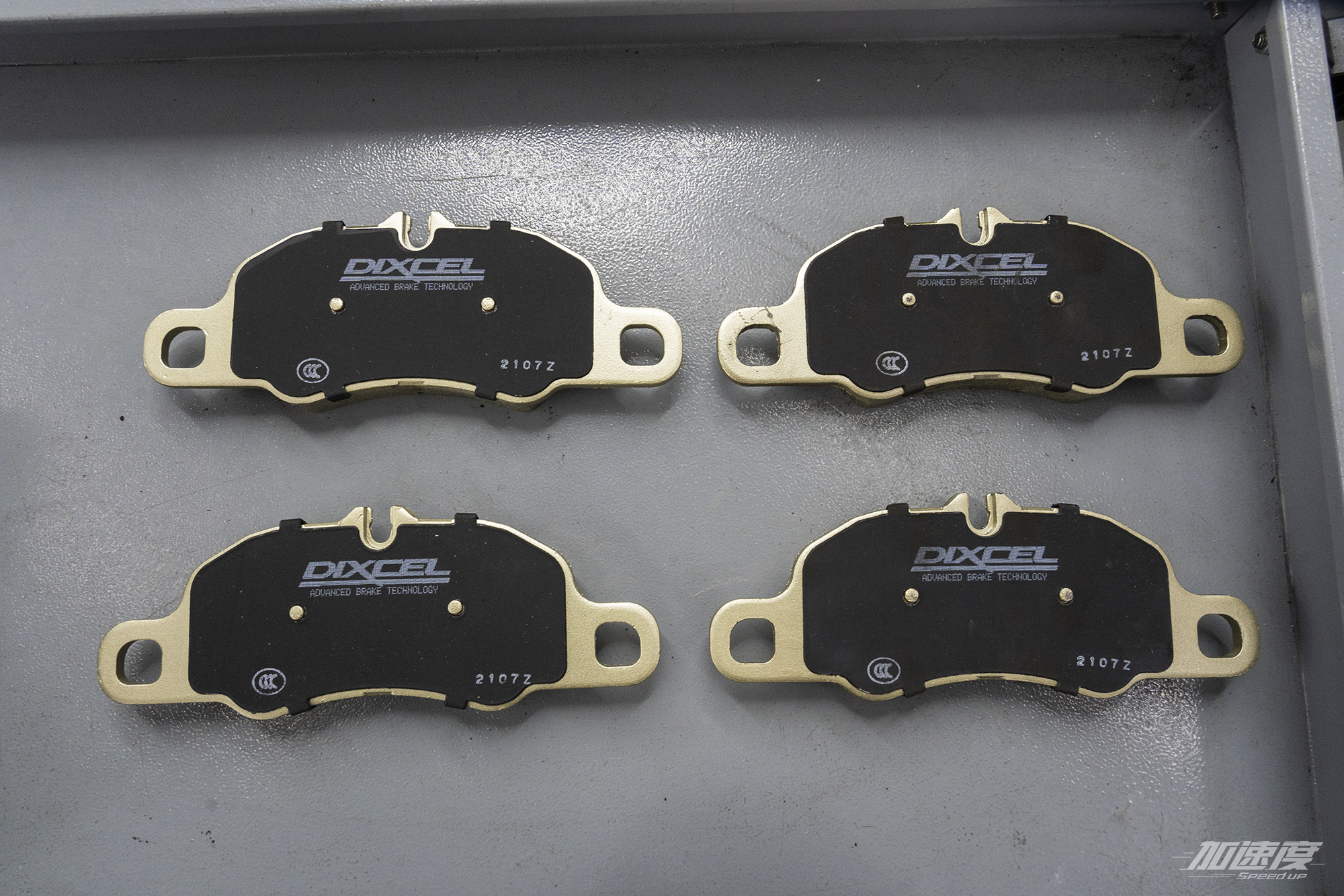 宝马320日本dixcel刹车片安装其他