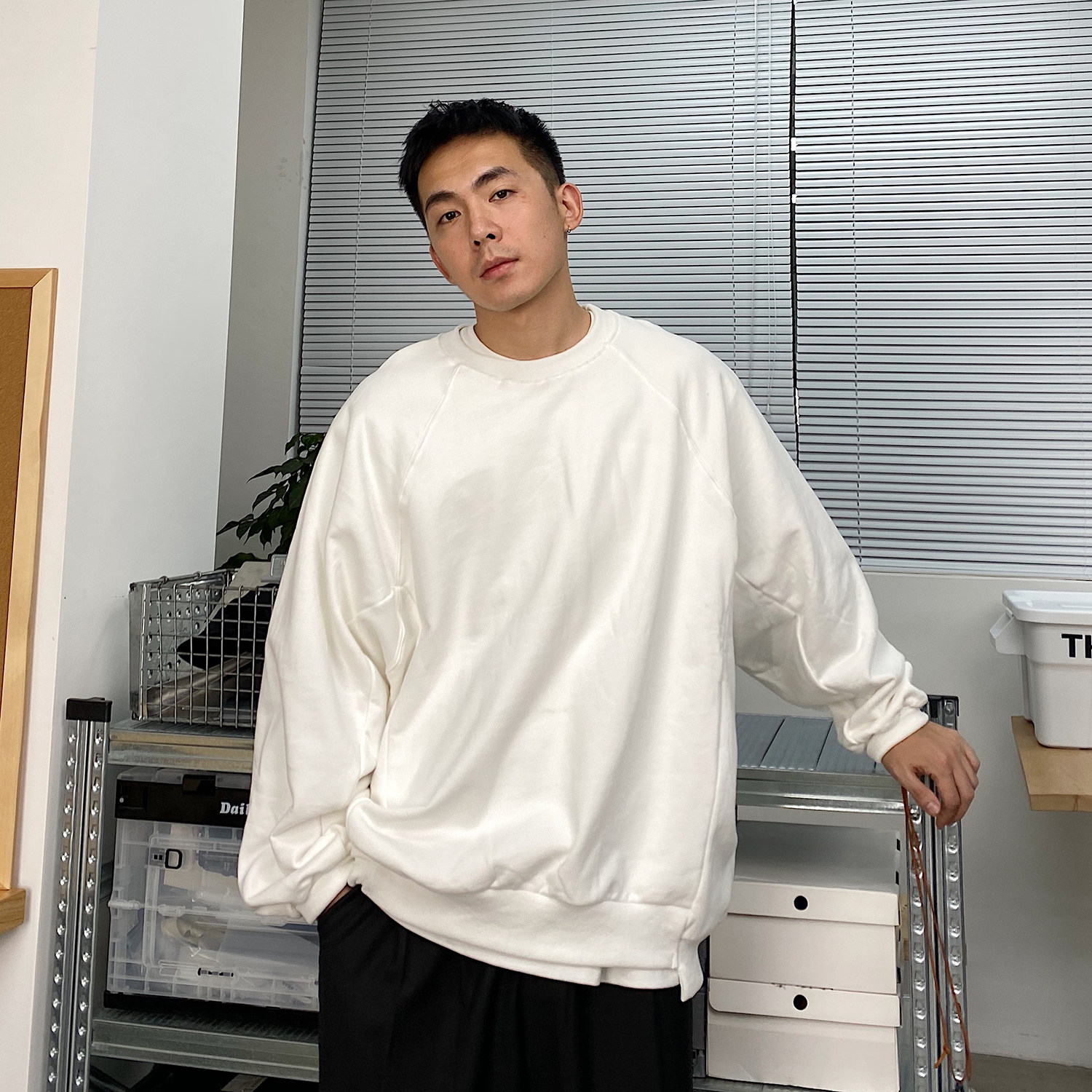 春秋薄款白色卫衣男潮牌ins宽松小众设计男装卫衣