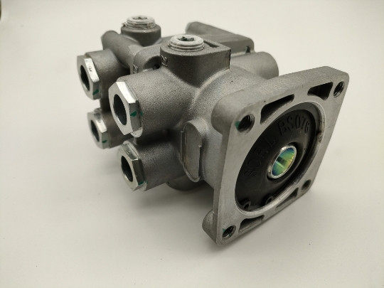 豪沃刹车总泵适配重汽重卡金王子制动原厂配件其他