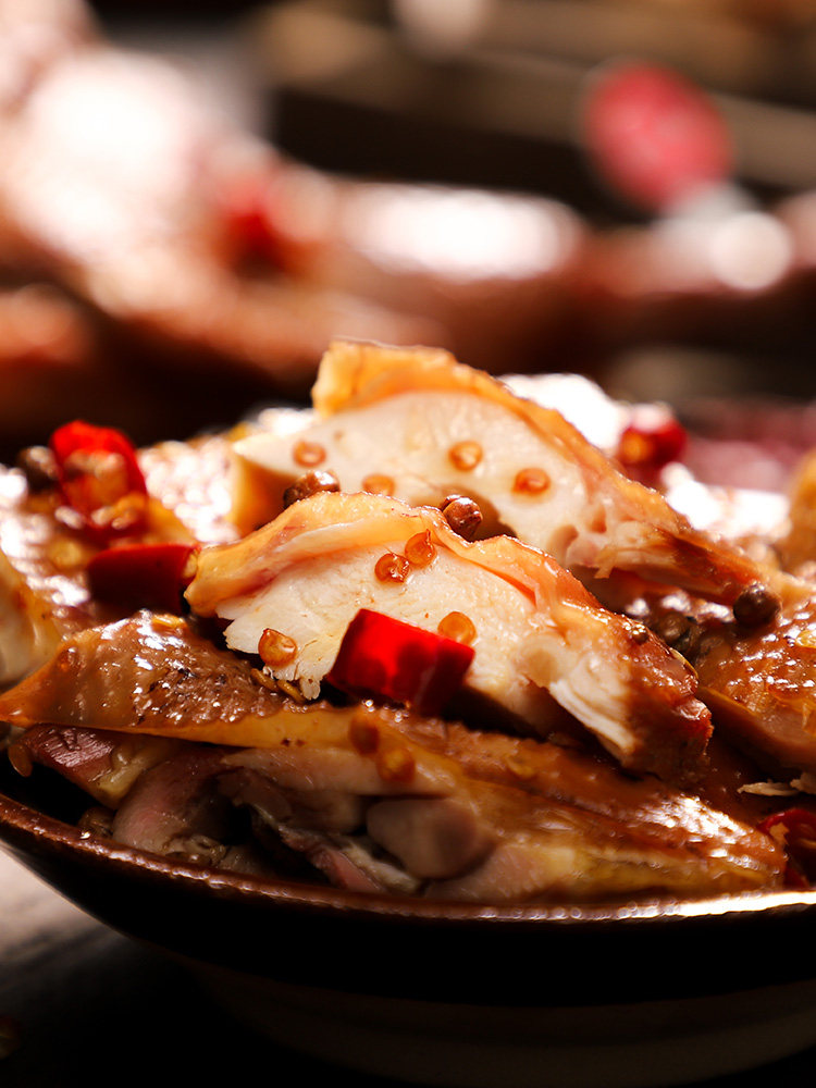 胡云章魁盛道口烧鸡河南特产新鲜香辣熟食卤味鸡熟食